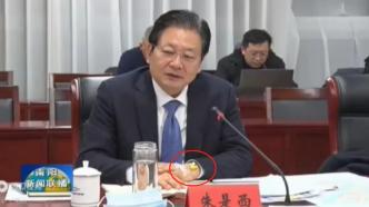 河南“网红官员”朱是西被查，曾带“留置针头”开会引争议