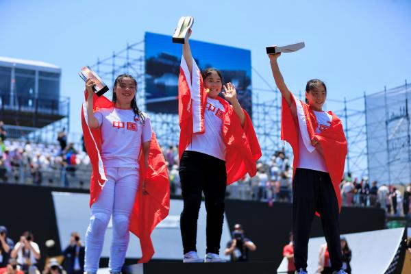 中国队获U18女篮亚洲杯亚军