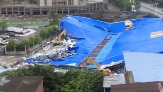 清远一羽毛球馆顶棚坍塌，场馆负责人：疏散及时没人受伤
