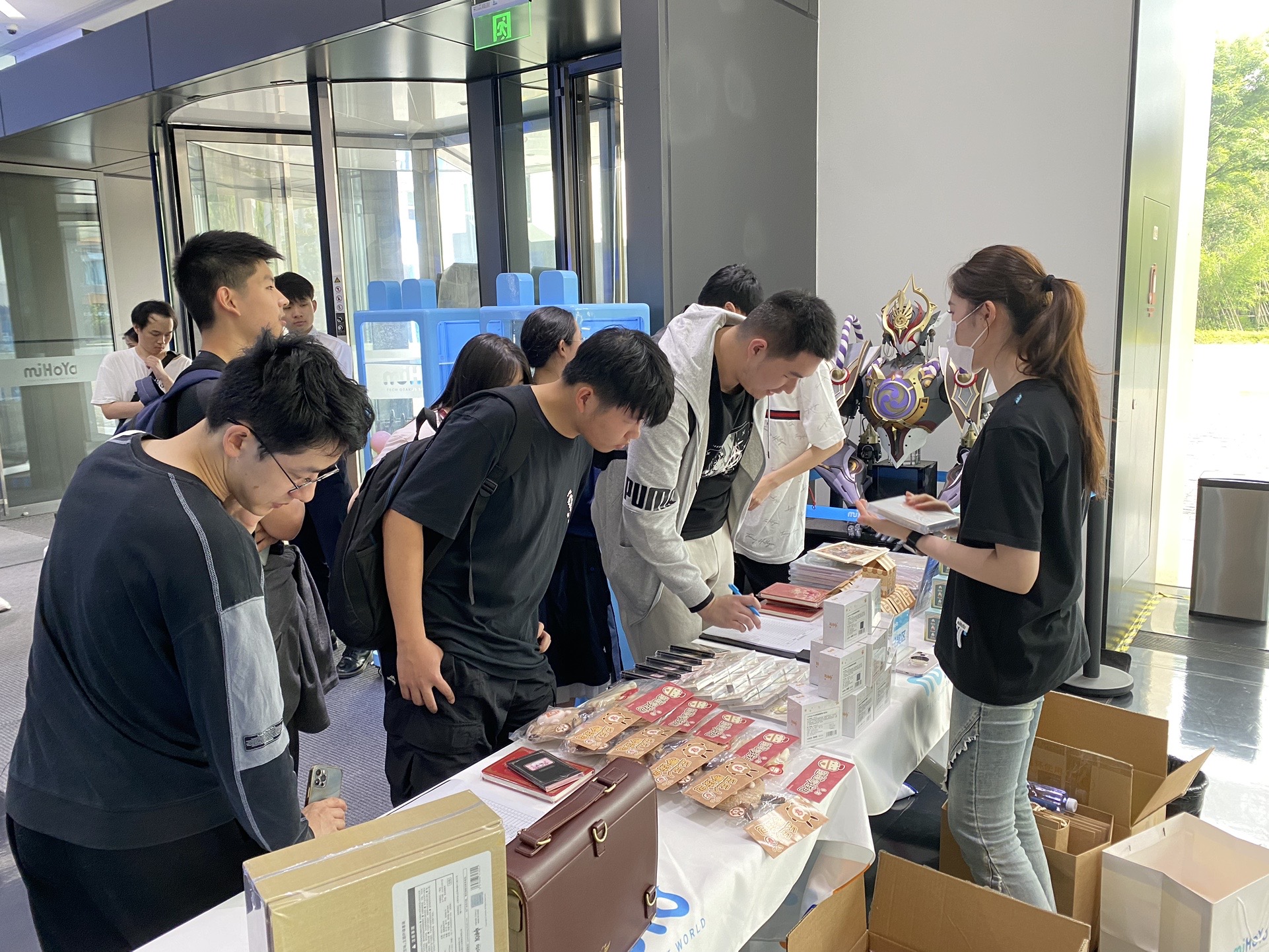 答题互动,线下打卡……上海12家网站平台举办"清朗浦江"开放日活动