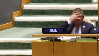 安理会全体为伊朗总统默哀，以色列代表又站出来反对