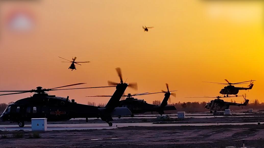 戰鷹列陣！陸軍多型直升機跨晝夜飛訓現場