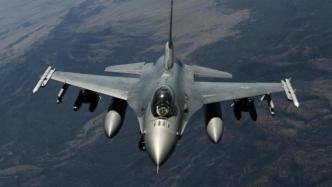 第一批乌克兰飞行员在美国完成F-16战斗机培训
