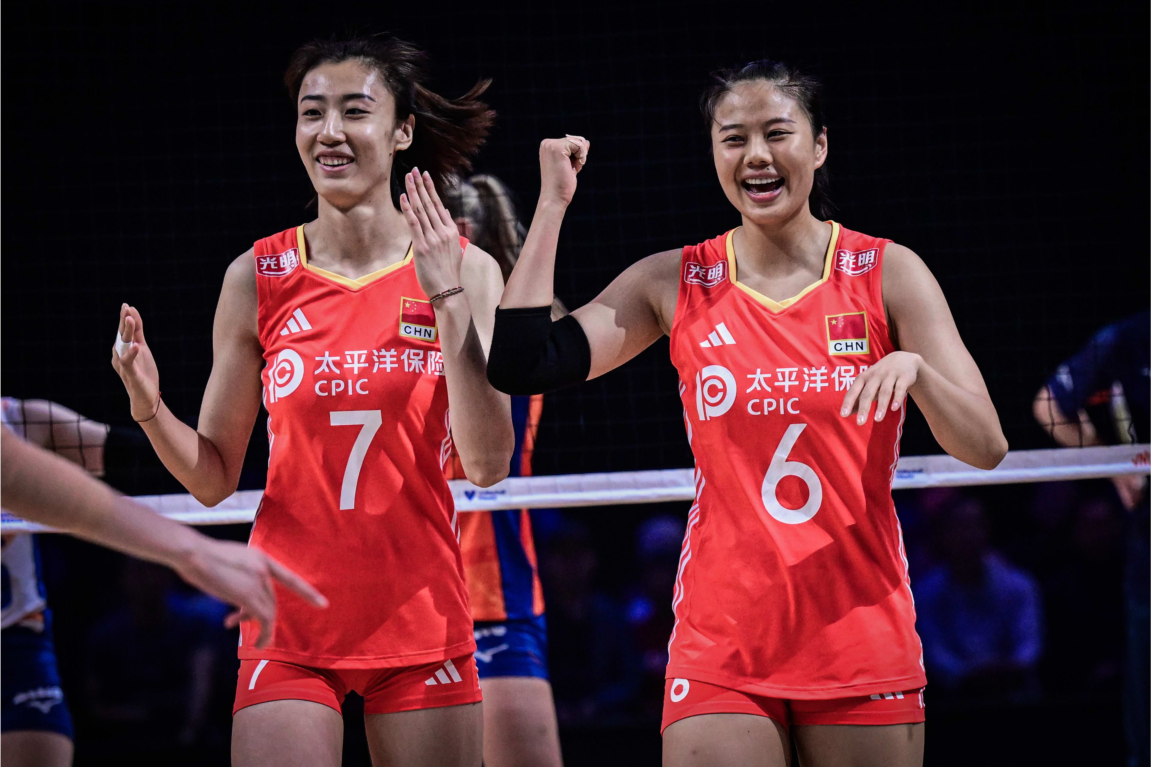 朱婷比赛尾声登场，中国女排3比1击败荷兰取澳门站开门红