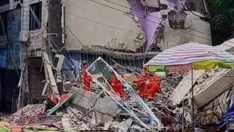广西龙州一商铺倒塌，4名被困人员已被全部救出并送医