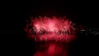 五月的最后一夜，璀璨烟花在上海滴水湖绽放