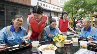 中央社会工作部：要把社区作为志愿服务主阵地主场景