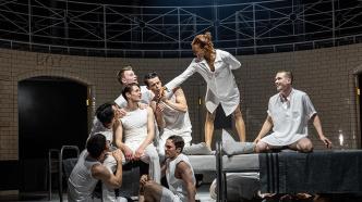 年輕、前衛(wèi)、當代，馬修·伯恩這版“羅朱”又顛覆了想象