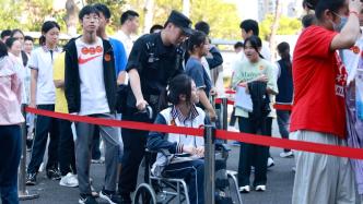 “一点一方案”周密安保，上海警方为24万余名中考生护航