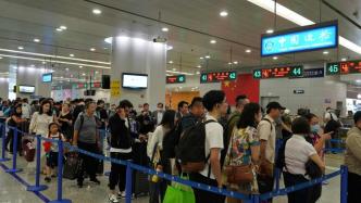 上海浦东机场口岸单日国际客流破10万，今年外国人入出境数量增240%