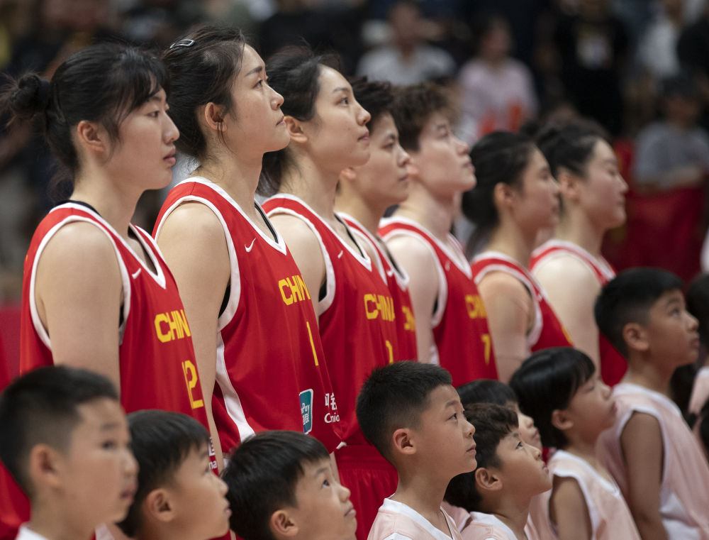 多名主力归队为奥运热身，中国女篮踏上外训外赛之旅