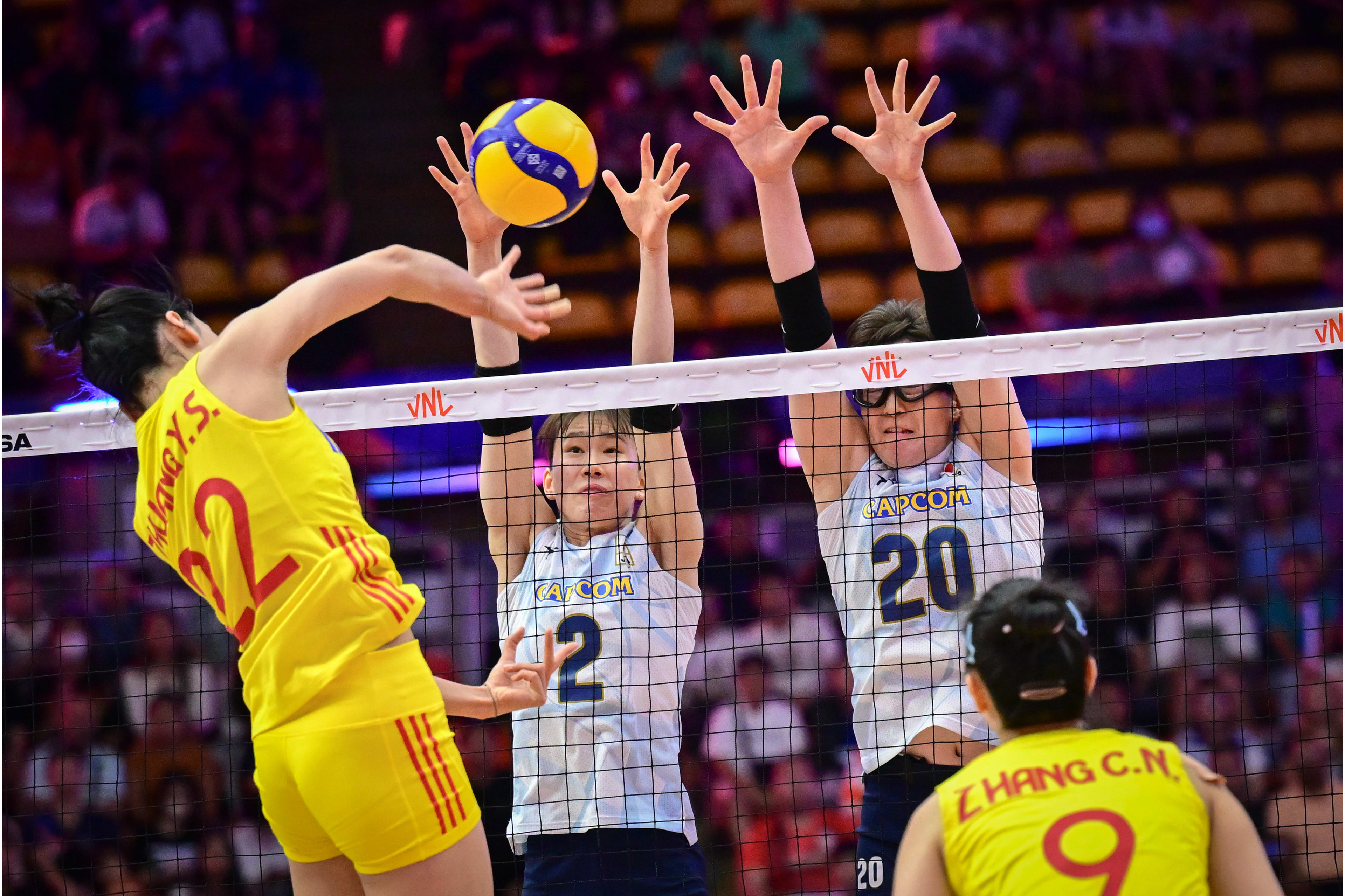世界女排联赛总决赛打响，中国女排0比3不敌日本无缘四强
