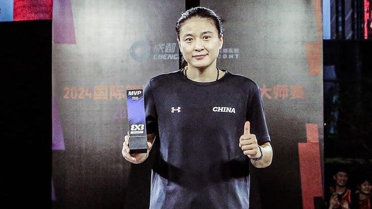 荣膺FIBA女子三篮MVP，王丽丽喊出奥运目标