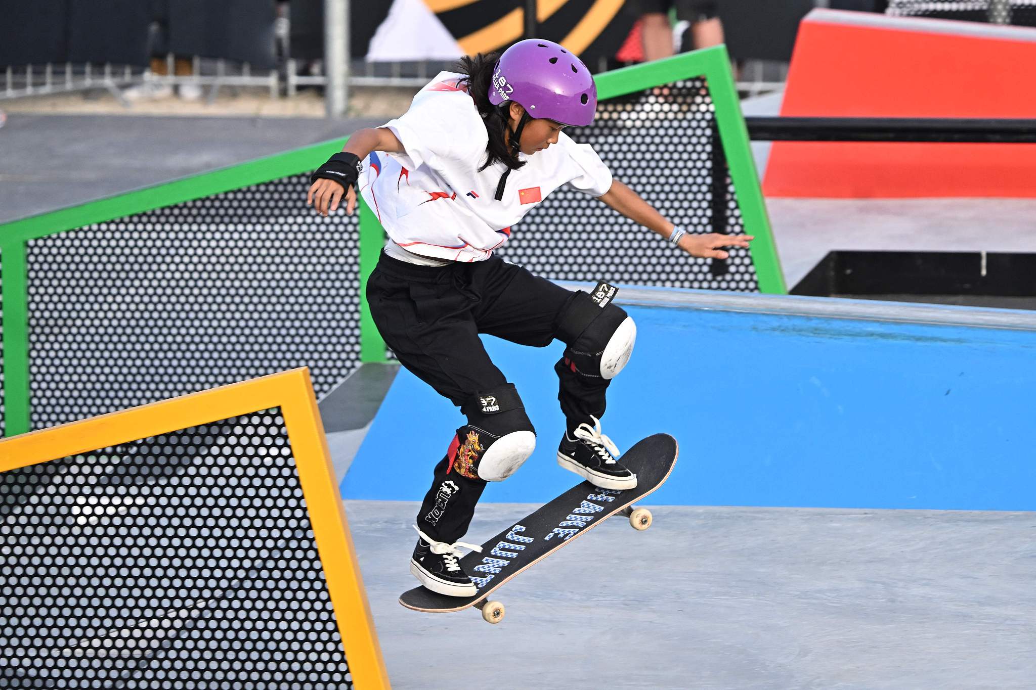 中国滑板三朵“小花”提前锁定巴黎奥运会参赛资格