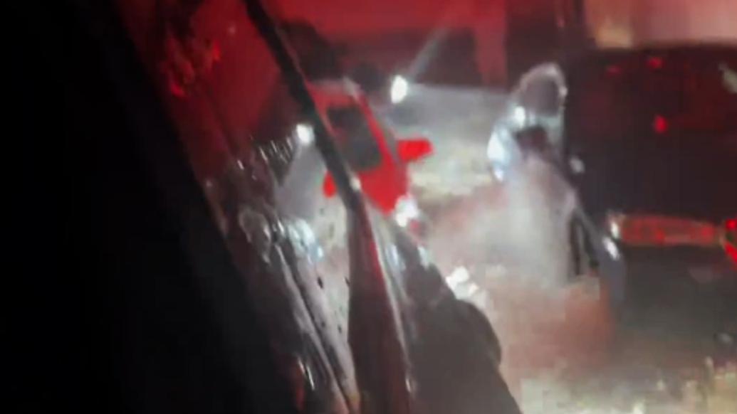 雨水倒灌进车库，长沙一车主讲述弃车逃生经历