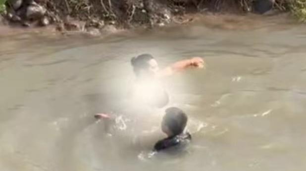 退役軍人飛身跳水救落水男孩