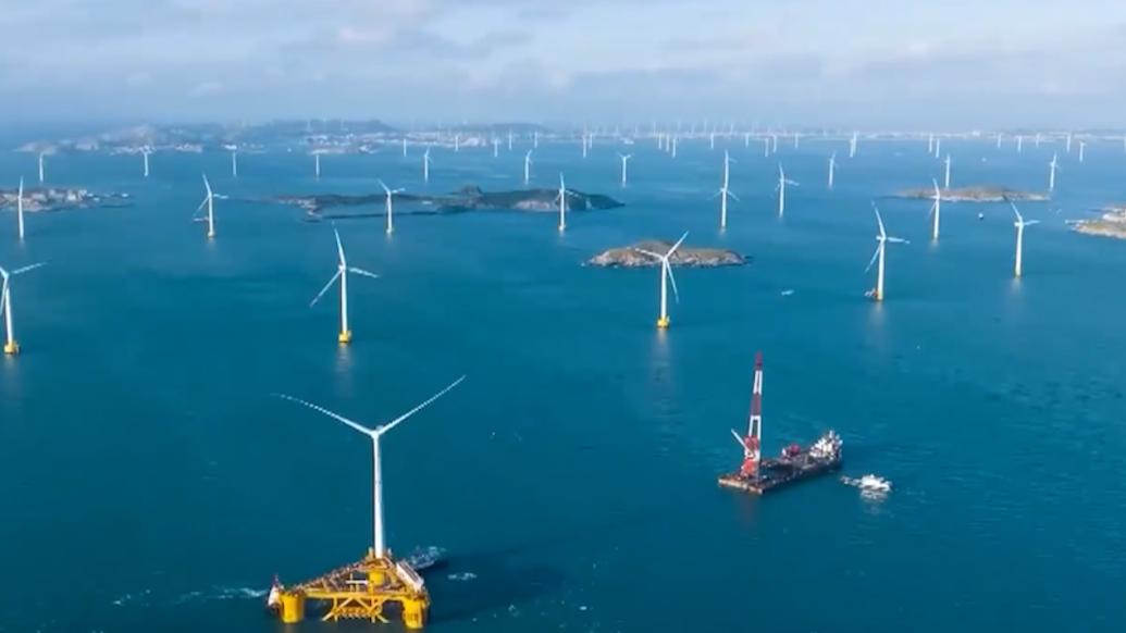 全球首座风渔融合浮式平台投产发电
