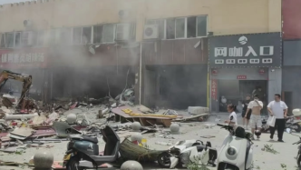 南阳回应长江路一餐馆疑似发生爆炸：伤者已送医，事故原因正调查