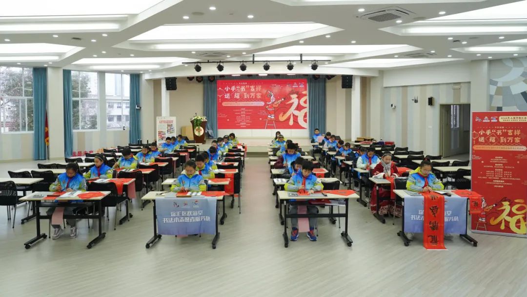 打造城市街区花园会客厅，来上海徐汇这里体验“转角遇见美”_澎湃上海_澎湃新闻-The Paper