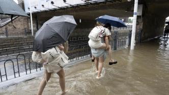 中国气象局启动暴雨二级响应，黄淮地区及四川盆地等有强降雨