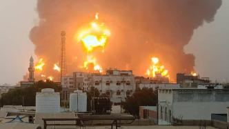 以色列空袭也门胡塞武装致数十人死伤，伊朗和哈马斯强烈谴责