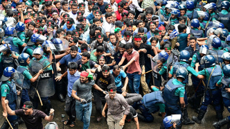“功臣后代”VS平民？孟加拉国抗议背后不仅是“考公”之争
