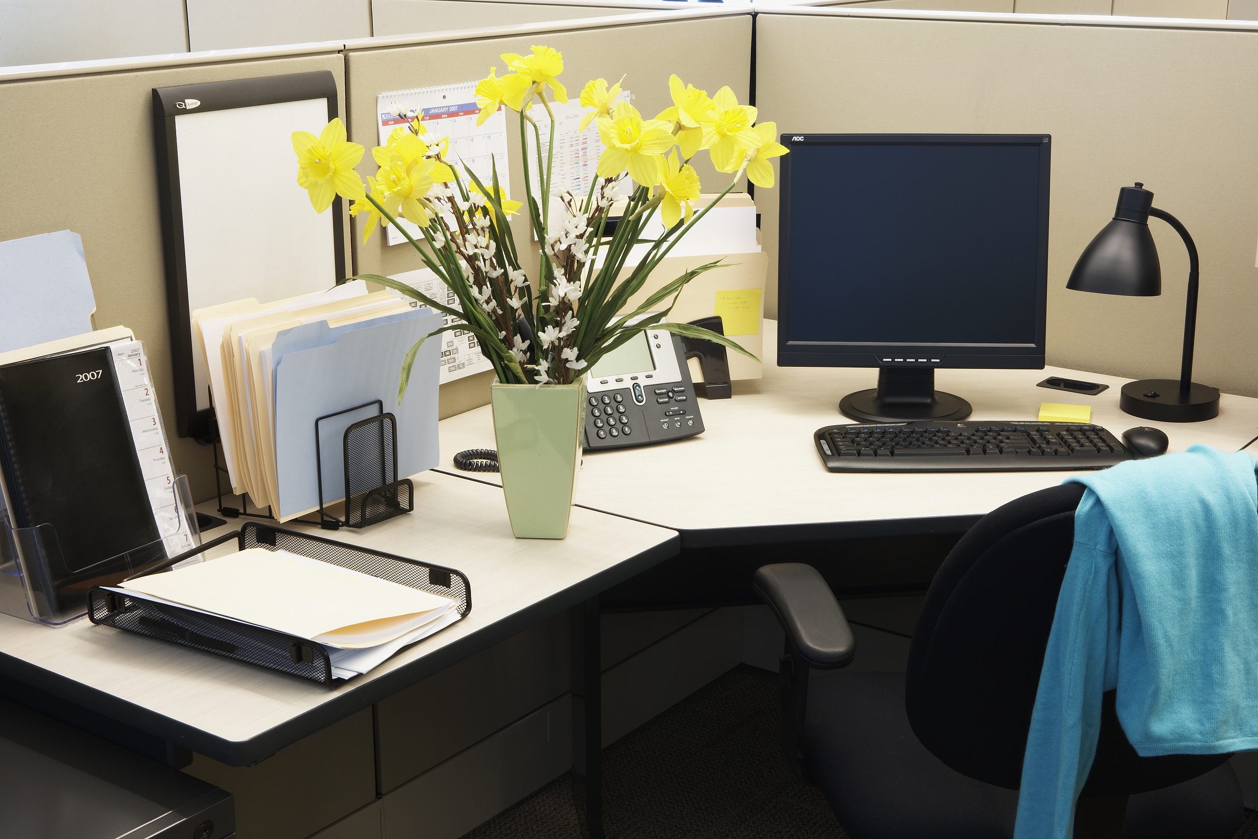 老板办公桌尺寸和办公室面积 573.jpg