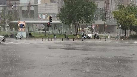 中央氣象臺(tái)發(fā)布暴雨和強(qiáng)對(duì)流天氣雙預(yù)警,10余省份有大到暴雨