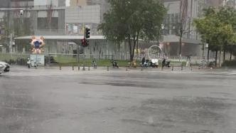 中央氣象臺發布暴雨和強對流天氣雙預警，10余省份有大到暴雨