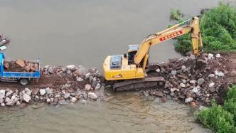 航拍丨辽河支流王河铁岭段溃口堤坝完成封堵