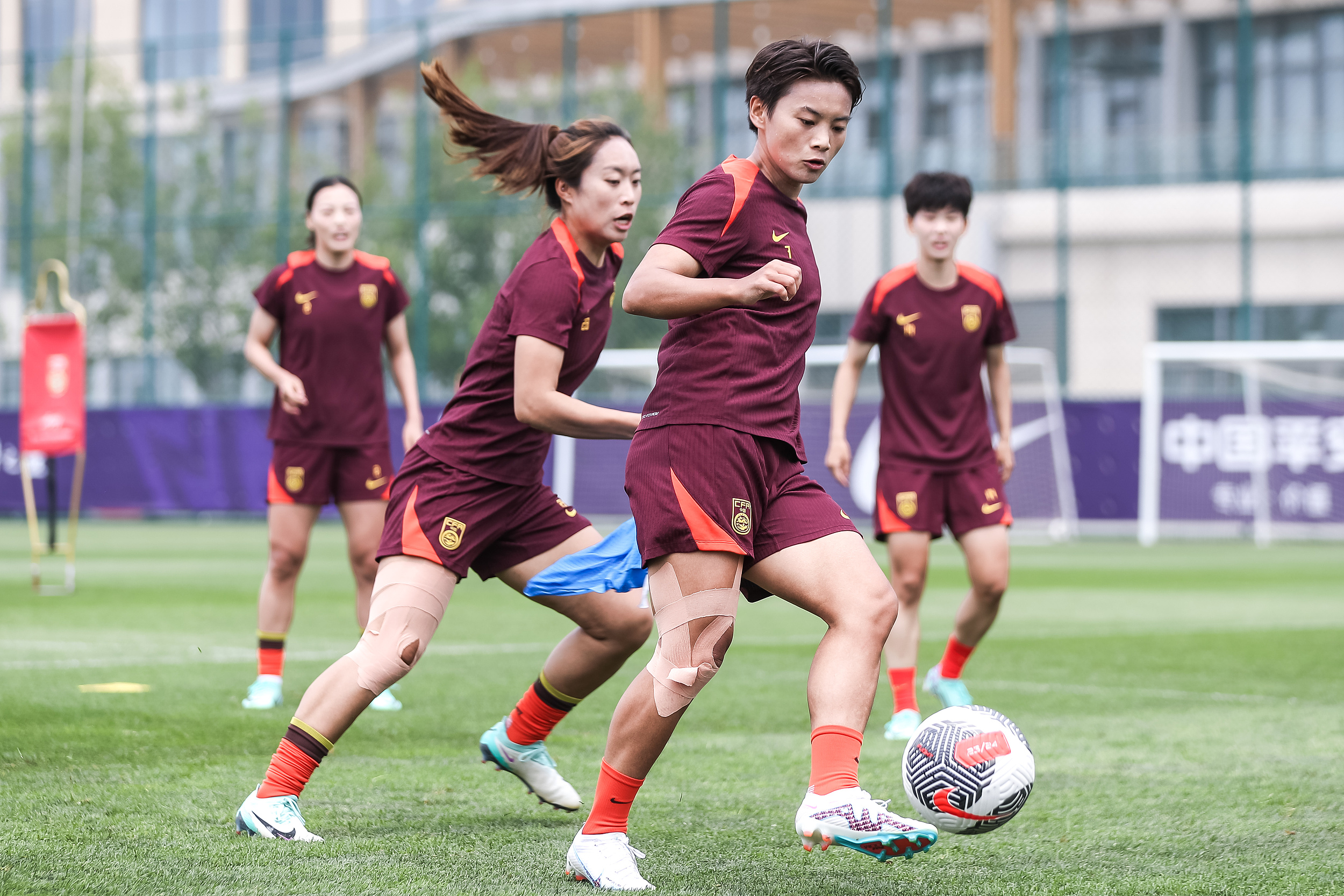 澳门雷峰心水諭壇:中国女足打基础，多名国脚赴欧历练