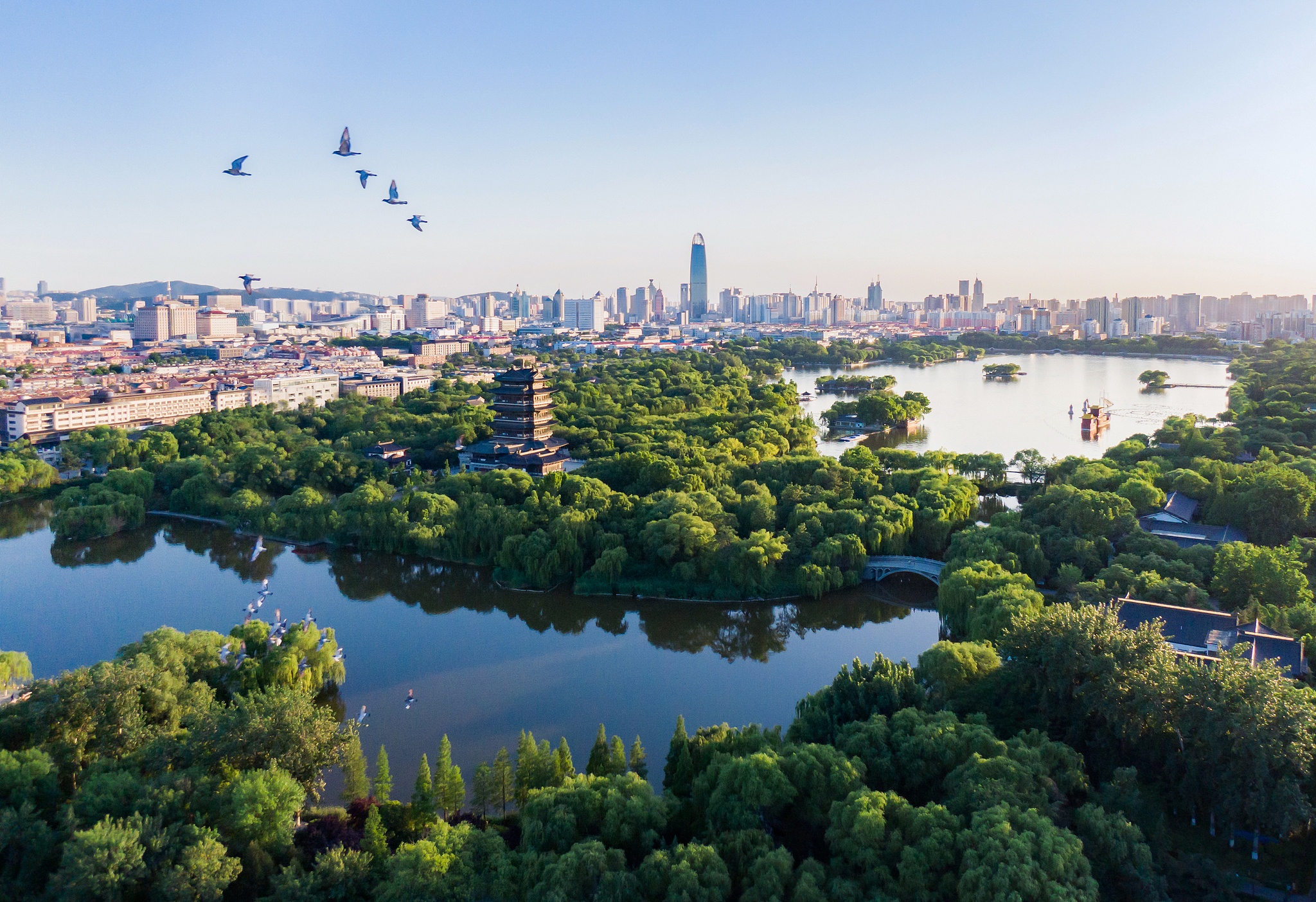 港陆证券:股票交易的杠杆-上海文旅商界人士共赴济南金秋之约：细品好山好水，捕捉泉城机遇