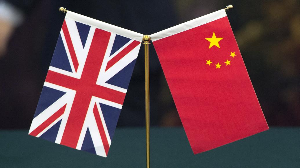 中英兩軍舉行防務戰略磋商，增進彼此了解和互信