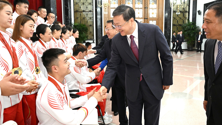 第17届夏季残奥会上海市总结大会举行，陈吉宁龚正会见上海运动员教练员等代表