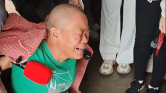 “為亡弟追兇”姐姐回憶小時(shí)候畫面：我受欺負(fù)時(shí)他總挺身而出