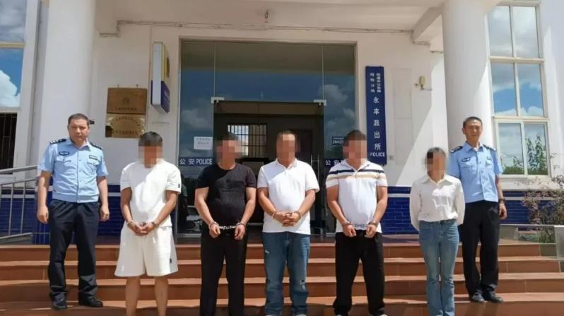 警方通報“兩男子將一男子綁架押上車”：惡意擺拍，4人被刑拘