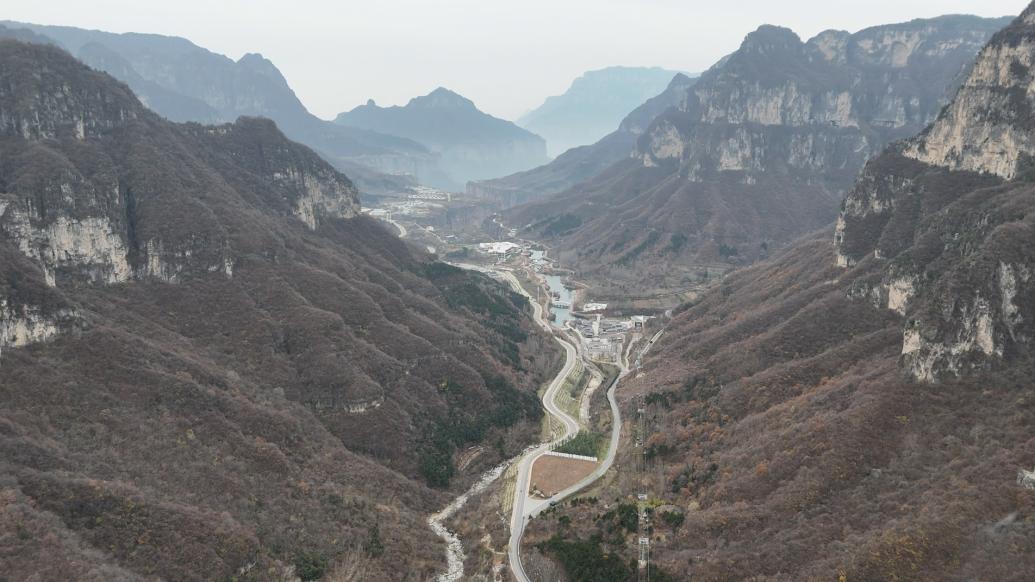 萬里山河路｜太行山深處錫崖溝引來游客，掛壁公路成了致富路