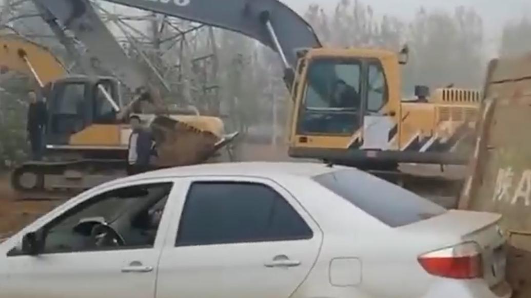 西安警方通報派出所民警執(zhí)法不規(guī)范：涉事民警被處分并調(diào)離