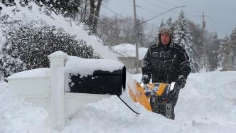 图集｜暴风雪袭击五大湖！纽约局部降雪量达1800毫米