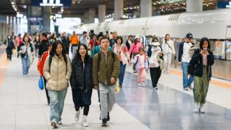 我國鐵路客運量、客運周轉量等主要旅客運輸指標穩居世界首位