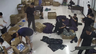 杭州一知名品牌服装企业收到大量退货单，打开发现已被调包