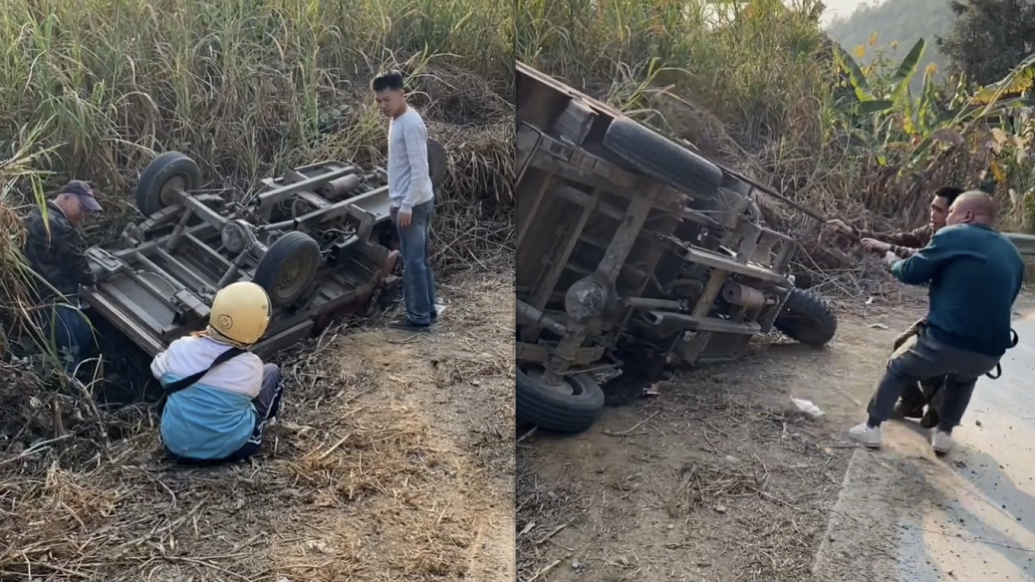 三輪車側翻路邊車主無力扶起,多名路過村民幫扶正