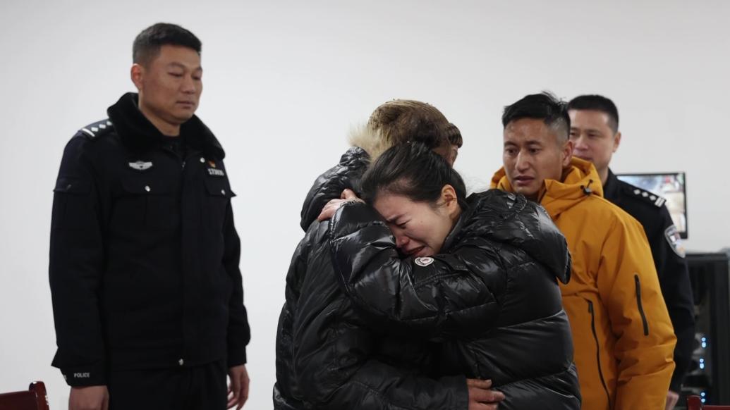 老人走失13年无法说明家乡地址，民警帮其找到家人