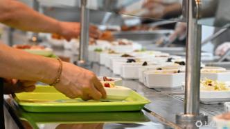 上海今年將新建30家社區(qū)長者食堂，支持社會(huì)餐廳開設(shè)“長者餐桌”