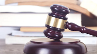 女子生完孩子后却得知准丈夫已婚，法院：男方恶意隐瞒，应承担侵权责任