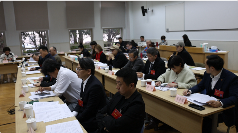 小浪花現場丨上海政協會議開幕日,委員們分組討論聊了些啥?