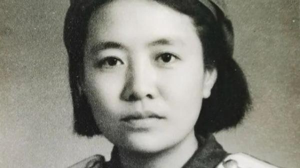 20岁离乡南征北战的新四军老战士何娴轩逝世，享年102岁