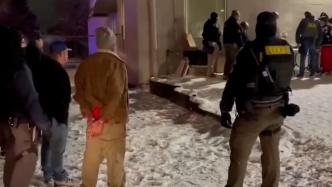 美國多地一日內逮捕近千名非法移民
