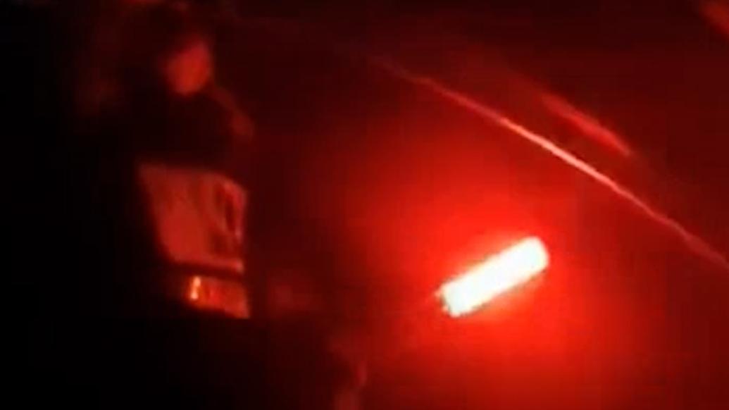 服務(wù)區(qū)保安向司機(jī)要錢買煙，經(jīng)理：已停職