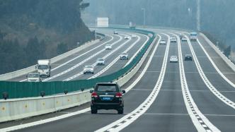 春節假期四川高速日均車流量440余萬輛次，單日首破500萬